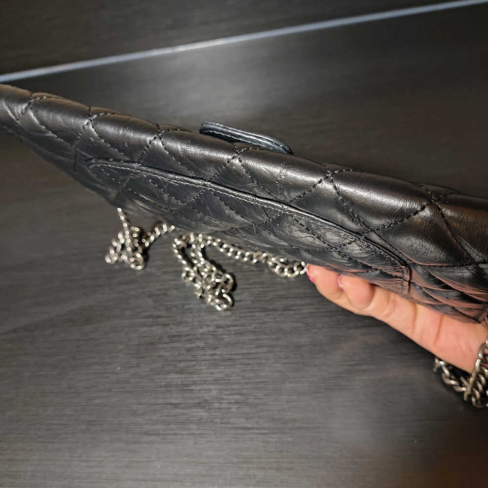 CHANEL Black Quilted Leather Clutch with Chain - Picture 10 of 11